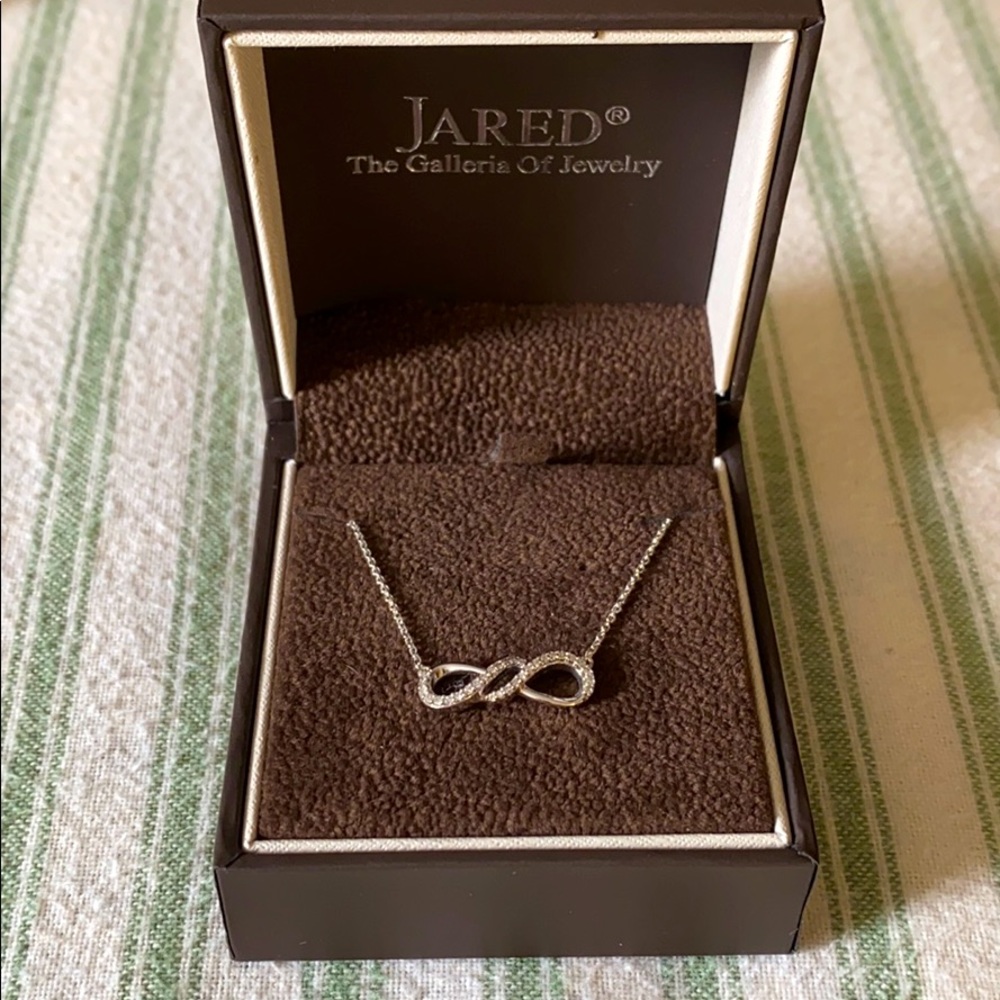 Diamond Infinity Necklace (1/8 carat/10K wh gold)